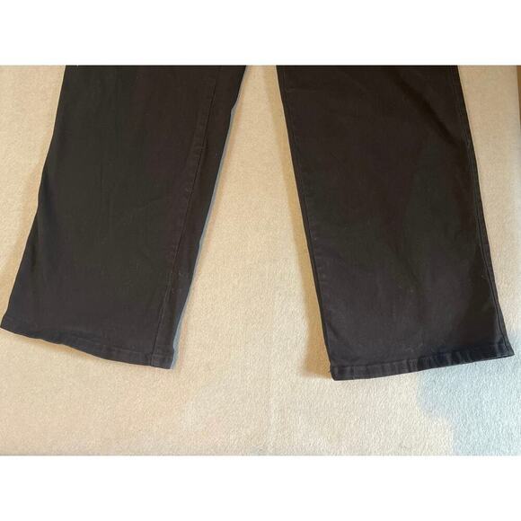 YMI Jeans USA Black Cargo Pants Size 11/30 Cotton/Spandex Womens Relaxed Fit Mad - Picture 2 of 6